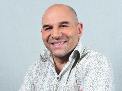 Sur quel radio l’ancien international français de rugby Vincent Moscato anime-t-il le Super Moscato Show ? 