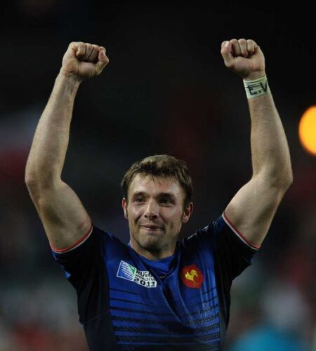 À quel poste l’international français de rugby Vincent Clerc a-t-il joué durant sa carrière ? 