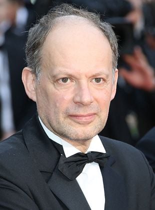 Quel président français joué par Denis Podalydès veut conquérir l’Élysée dans le film “La Conquête” ? 