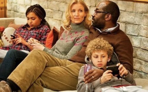 Quel film français a été inspiré par l’affaire Flactif ou la tuerie du Grand-Bornand, dans laquelle une famille est assassinée et brûlée par leurs locataires jaloux de leur réussite ? 
