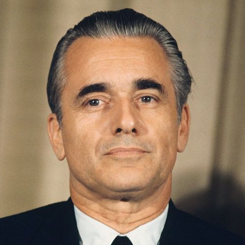 Quel est le nom de cet homme politique français en photo ? 