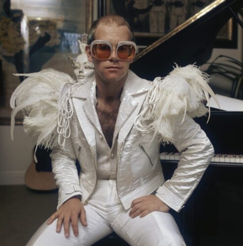 Parmi ces propositions, laquelle n’est PAS une chanson d’Elton John ? 
