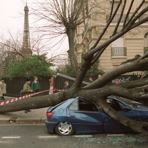 Quel est le nom des “tempêtes du siècle” qui ont touché la France fin décembre 1999 ? 
