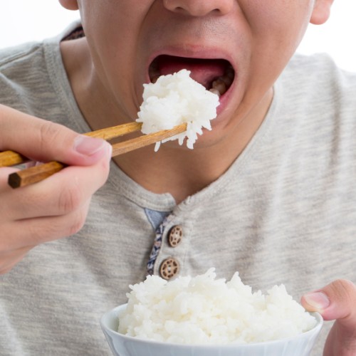 Le riz est la première céréale pour l'alimentation humaine. Vrai ou faux ? 