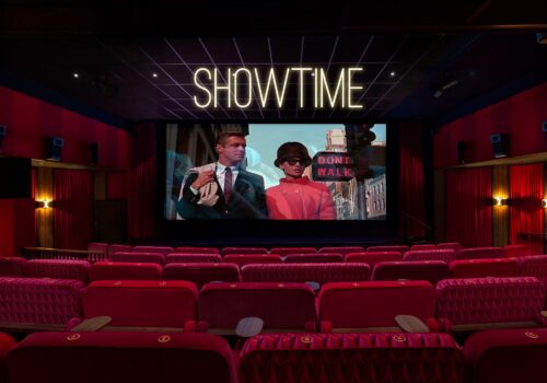 Que désigne le terme “série B” en parlant du cinéma ? 