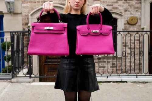 Quelle marque de luxe a lancé le sac à main Birkin du nom de la chanteuse Jane Birkin et le sac Kelly en référence à Grace Kelly ? 
