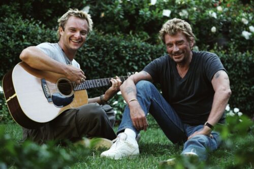 Quel titre est chantée en duo par Johnny Hallyday et son fils David ? 