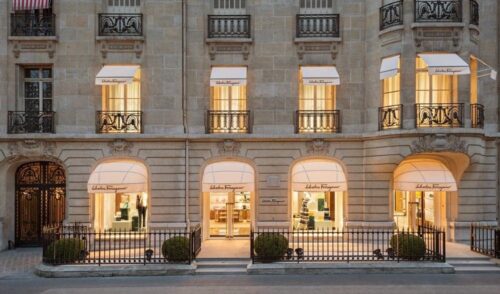 Quelle avenue de Paris est considérée comme la plus chic et le temple de la haute couture ? 