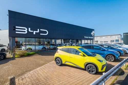 Quelle est la signification de la marque chinoise de voiture électrique BYD ? 