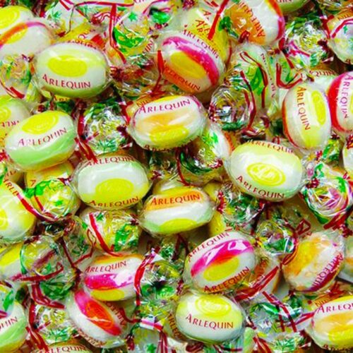 Par quelle marque de friandises sont fabriqués les bonbons Arlequin ? 