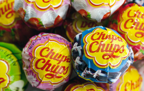 Quel artiste peintre a créé le logo des sucettes Chupa Chups en 1969 ? 