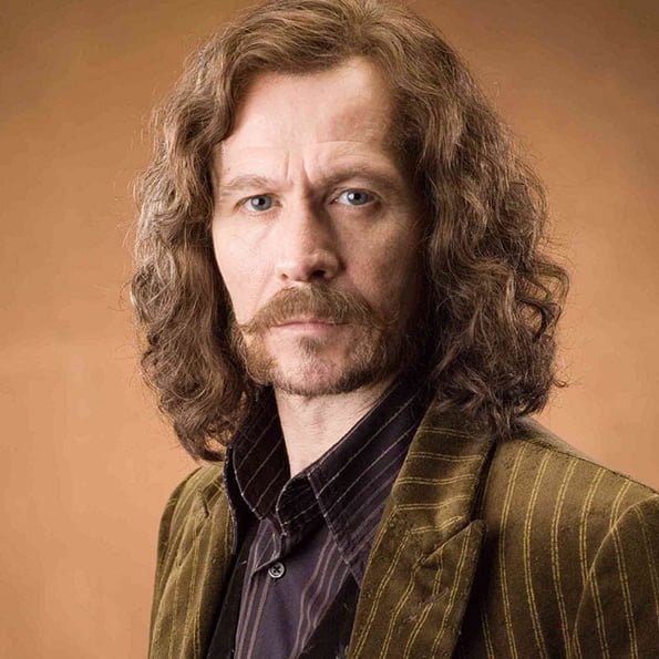 Sirius Black est connu pour être le premier sorcier à… 
