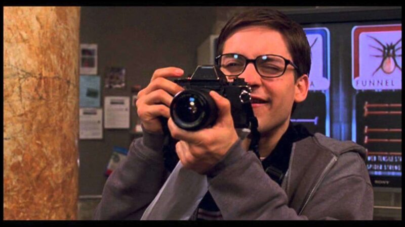 Dans quel journal, Peter Parker est-il photographe ?