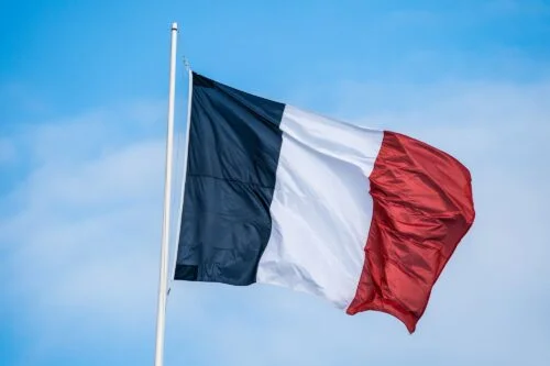En quelle année, le drapeau Bleu, Blanc, Rouge est-il adopté comme drapeau de la France pour la première fois ? 