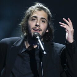 Salvador Sobral - Quel vainqueur de l’Eurovision avait une chanson du nom de Heroes ?