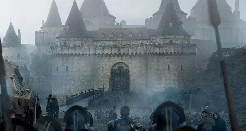 Dans « Game of Thrones », quel est le principal château du Mur depuis l'abandon de Fort Nox ?