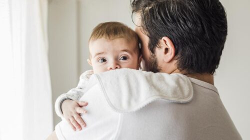 Quel jour de l'année est généralement le pic de naissances en France ? 