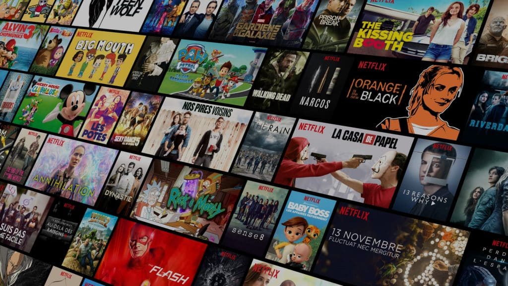 Quelle série lancée en 2013 est connue pour être la première série Netflix ? 