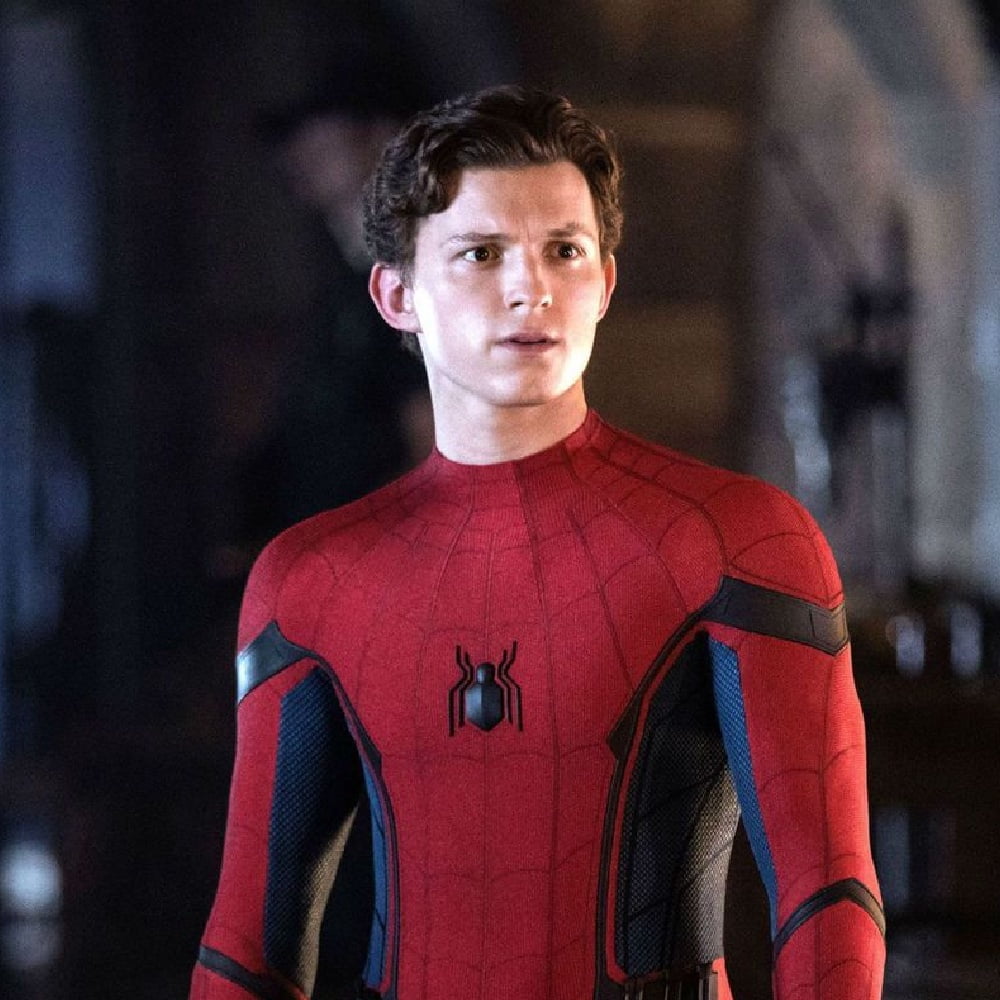Dans “Spider-Man : No Way Home”, à qui Peter Parker demande-t-il de l’aide pour que le monde oublie qu’il est Spider-Man ? 